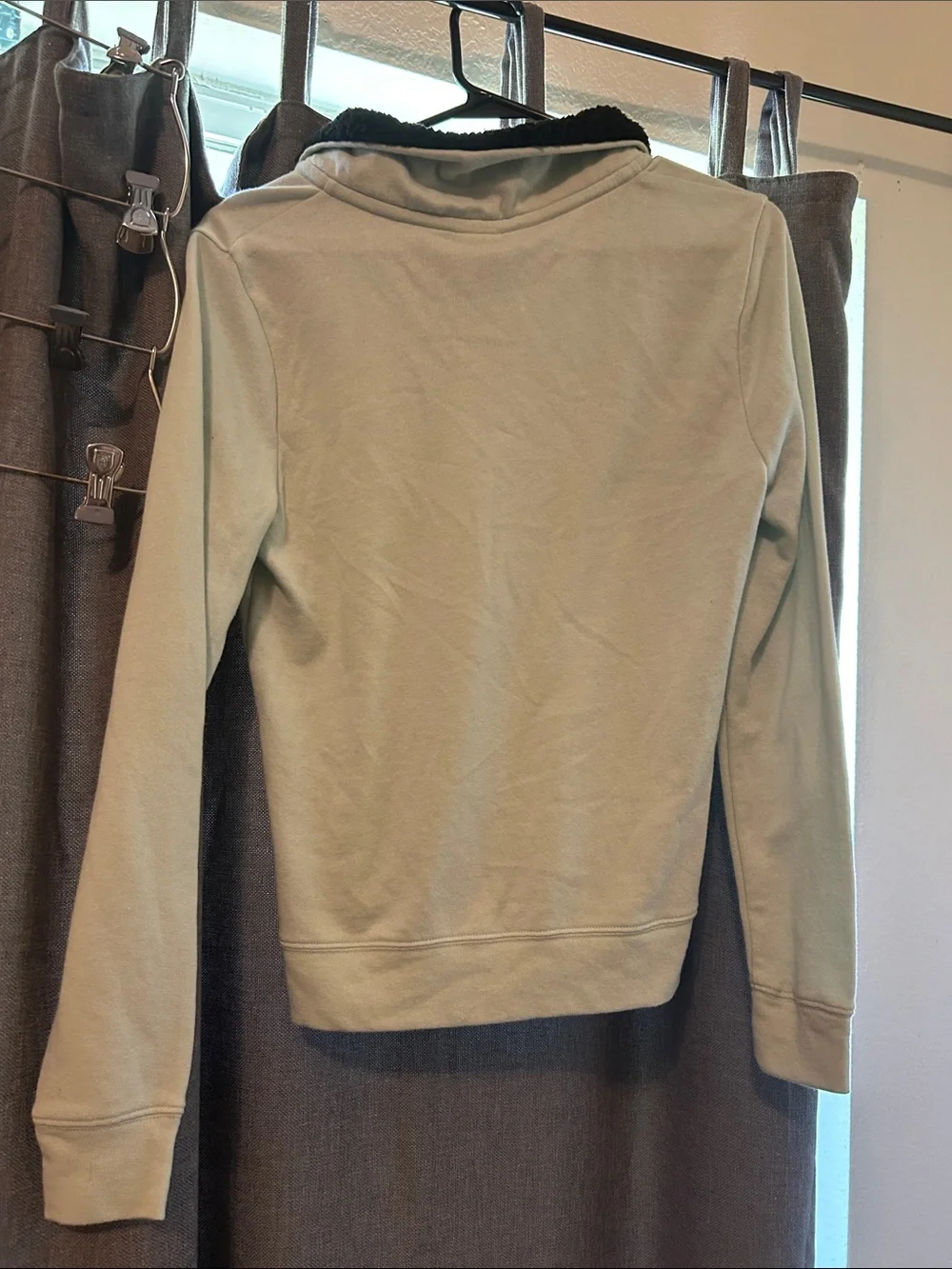 PINK Victoria's Secret Light Mint Quarter-Zip Pullover with Black Sherpa Collar - Picture 4 of 4